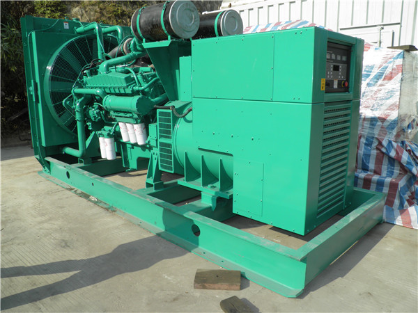 湄潭出租发电机 发电机组厂家：柴油发电机组的控制屏的作用是什么？