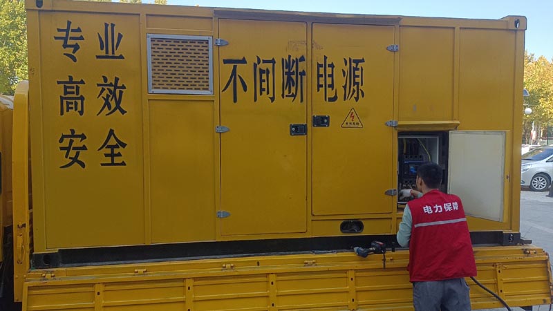 湄潭柴油发电机组和UPS电源配合使用时，如何避免切换过程中的电力中断？